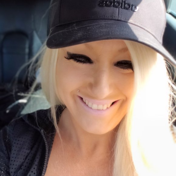 Meet your Posher, Sherry - Picture 1 of 1